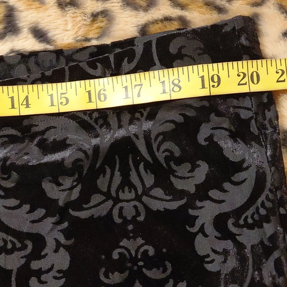 KILLSTAR 4X BLACK MISERIA SUPER FLARES ELASTIC WAIST INVERTED CROSS AND FLORAL - Picture 11 of 12